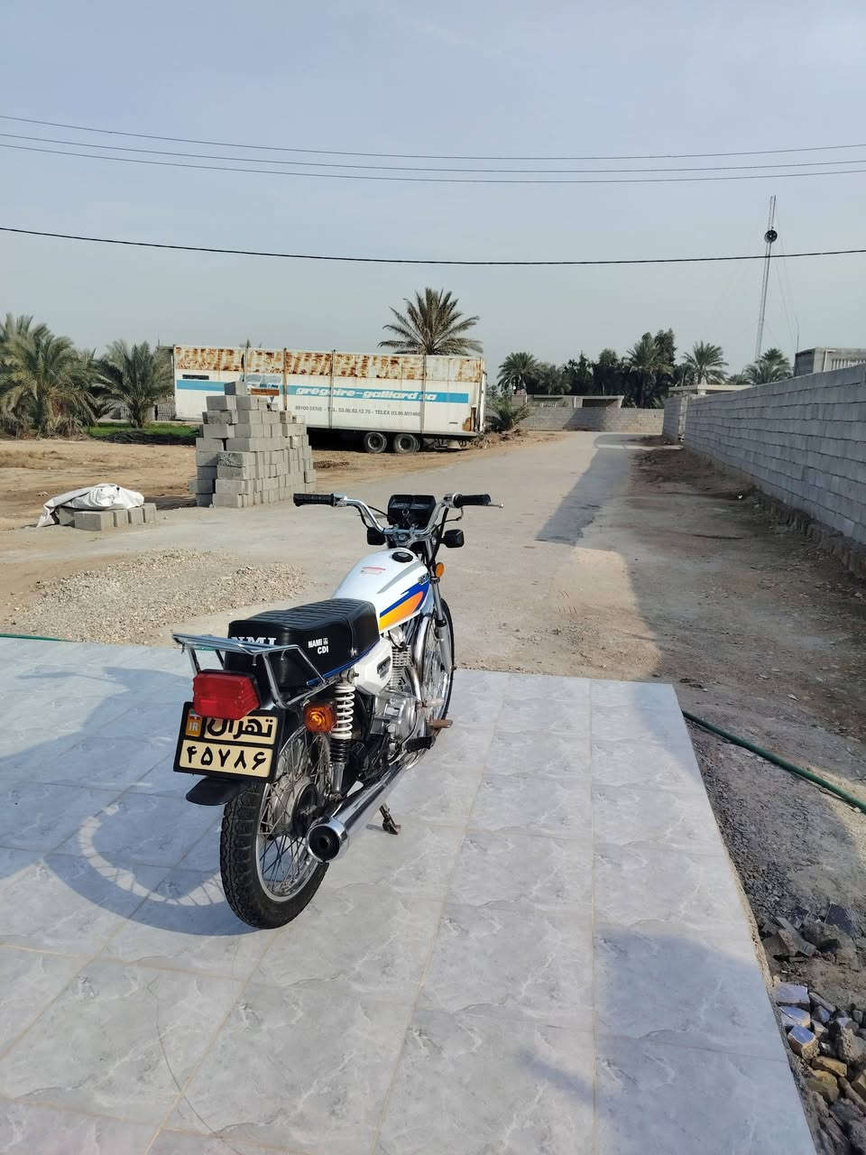 سلام عليكم
للبيع شاصي ارشا 14  اوراق
محرك رابيدو  مامفتوح
***********
بيع او مراوس حسب القناعه
