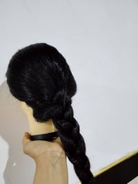 باروكة رأس • ٤ أسود ١ شكرة • مغسولة ومقصوصة