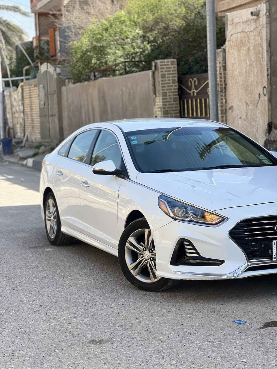 سلام عليكم للبيع سوناتا ٢٠١٨ أمريكي رقم بغداد دولي
مكينه كير حداديه مكفولات تخم تأير جديد 
تبريد ❄️ سياره فول مواصفات عده الفتحه مواصفاته 
بصمه رادار يادات نيكلً بصمه أبواب حساسات إماميه خلفيه جنطه ذكيهً شاشه كأمره مثبت سرعه 
حادثه قبق جنطه وللعراق باب وجاملغ كلير 
ماشيه ١٣١ميل 
سعر ١٢٧وبيهً مجال
مكان السياره كربلاء المقدسة 
للستفسار الاتصال على الرقم
***********
