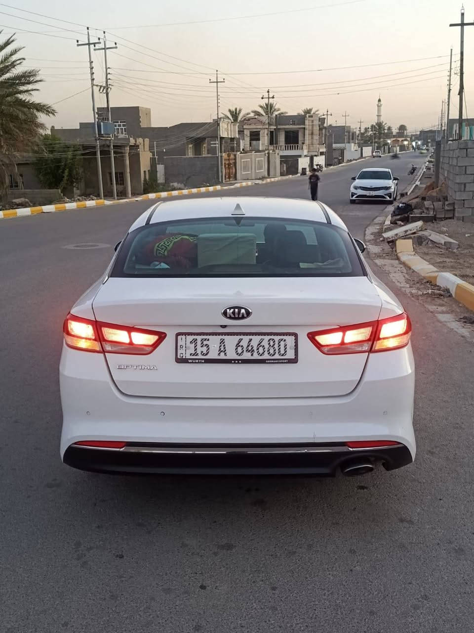 كيا اوبتما وراد امريكي 2018 ليبل واحد محرك 2400 بيهه بارد خفيف مكان السيارة الرمادي الصوفيه تبريد ثلج  صاحب السياره ***********
