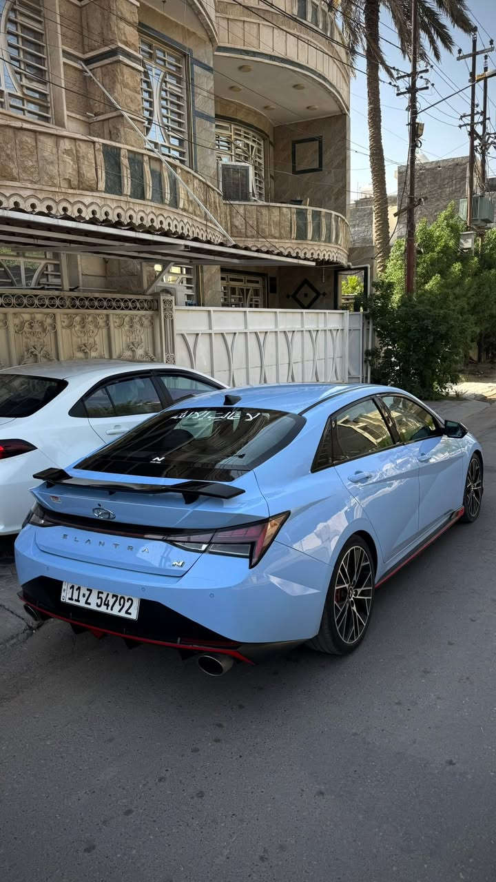 بسم الله الرحمن الرحيم
حلال القوي للبيع 🩵🩵 
Hyundai Elentra N 2022
مبدل دهن جديد 🔥
وعليها ادامة جديدة كاملة للسيارة🔥

المواصفات:❤️‍🔥N  سرعة 300
السعر  154 وبيها مجال ✅
السيارة ماشية 44 ميل..

1️⃣كير اوتماتيك 8 نمر دبل كلچ DCT 
2️⃣كشن حضن 
3️⃣كشن علامة N
4️⃣كشنات كنتاره وجلد N
5️⃣سلايد روف 
6️⃣اناره داخليه 👌🏻٢٤ لون
7️⃣تحكم ستيرن نورمال وسبورت
8️⃣تحكم دبلات نورمال وسبورت
9️⃣ابواب بصمة
1️⃣0️⃣بصمة تشغيل 
1️⃣1️⃣شحن وايرلس
1️⃣2️⃣شاشة متصله 
1️⃣3️⃣كاميرا
1️⃣4️⃣نظام صوت _𝐁𝐎𝐒𝐒
1️⃣5️⃣اشارة ترحيب
1️⃣6️⃣اشارة مرايا
1️⃣7️⃣اوتو ستوب
1️⃣8️⃣نقطة عمياء
1️⃣9️⃣تحديد سرعة
2️⃣0️⃣تحديد مسار
2️⃣1️⃣رادار امامي 
2️⃣2️⃣رادار جانبي 
2️⃣2️⃣رادار خلفي 
2️⃣3️⃣حساسات جانبي 
2️⃣4️⃣حساسات خلفي
2️⃣5️⃣نظام _ 𝐍𝐎𝐑𝐌𝐀𝐋
2️⃣6️⃣نظام _ 𝐒𝐏𝐎𝐑𝐓
2️⃣7️⃣نظام _ N🚀
2️⃣8️⃣نظام _NGS☠️🩶
2️⃣9️⃣كشنات هيتر
3️⃣0️⃣ستيرن هيتر
3️⃣2️⃣صندوق ذكي
3️⃣3️⃣لايتات ليد 4 عدسات زينون
3️⃣4️⃣بگلايت ليد

صور الحادث مرفوقة بالمنشور
بدون دواخل وايرباك

+ السيارة ستوك ملاعب بيها بالنسبة للصوت مال طلق والخ كله بلادي ﻼن هواي ميعرفون هالشي لكن شوي مرتبها مغير لون الاحزمة حاطلها هوائية وعطاس لدات داخلية يعني جمبزة حلوه تفاصيل الترتيب..

مكان السياره بغداد حي الجامعة
 
للاستفسار : ***********
