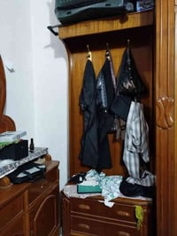 ميز وزاويه ثكال نجاره تسكام نظافه فول   السعر 175 الف  ومجال بسيط   سب...