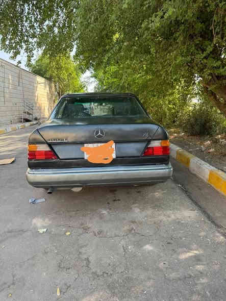 دب مارسدس موديل ٩٠ رقم واسط سيارة بآسمي سنوية 2027 القواعد بلادي المحرك 2500 السعر 55وبيها مجال رقم الهاتف ***********
