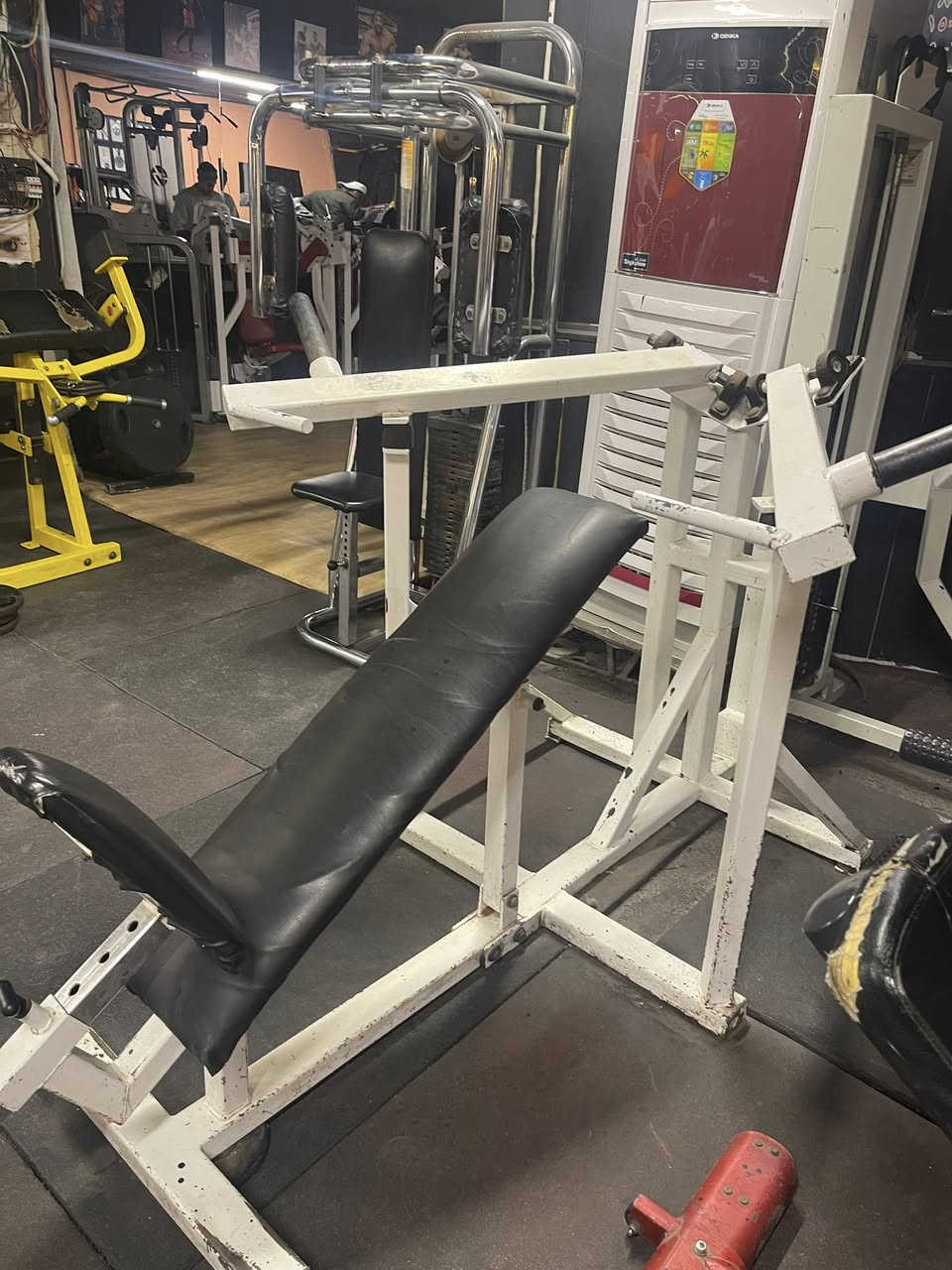 أجهزه للبيع بسعر مناسب
***********
