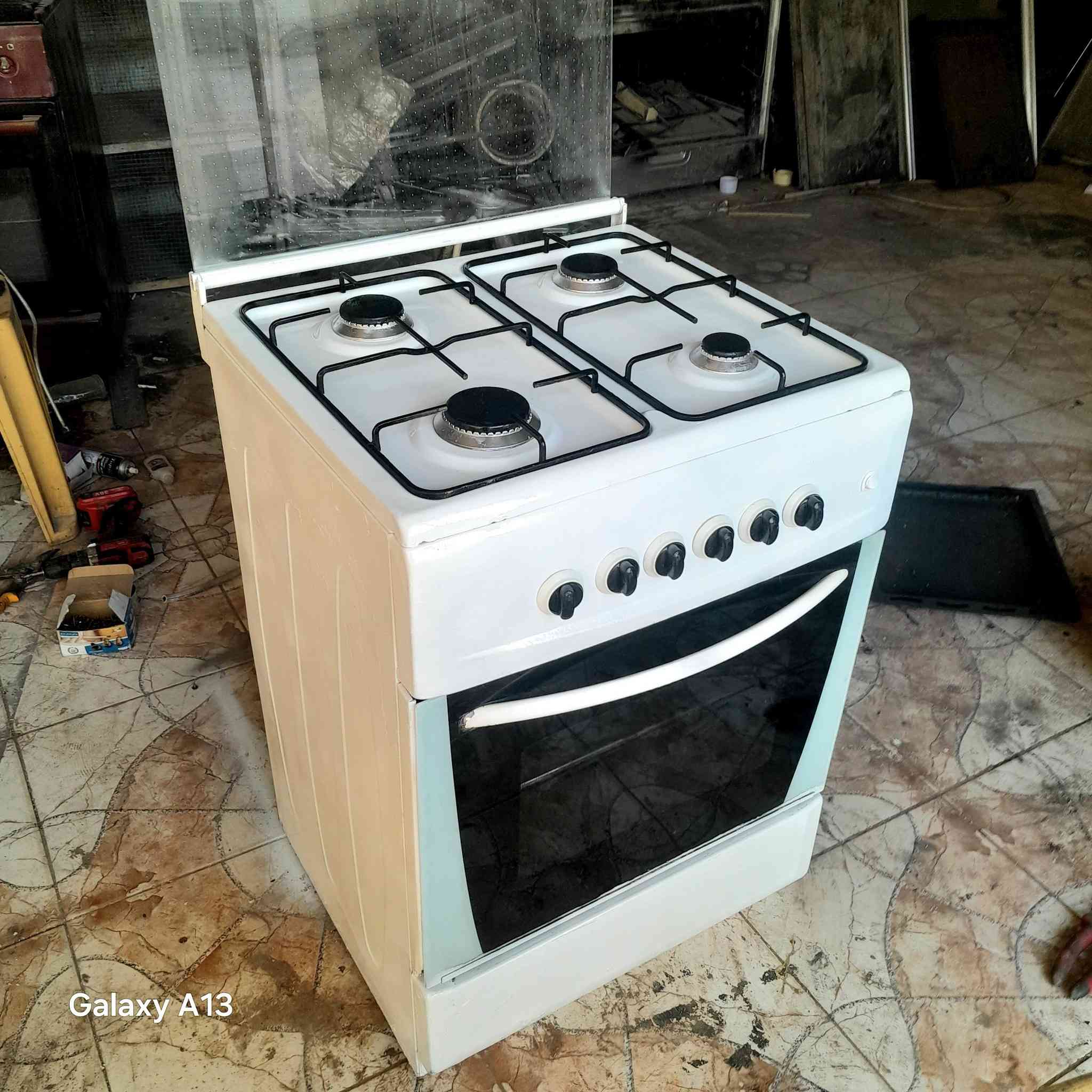 يالله طباخ نوال نظام بوري جدا نظيف كوله شغال وعلى الفحص ٩٠ وبي مجال اذا عندك طباخ قديم اراوسك مع الفرق العنوان حي النداء شارع المكاتب وتساب مازنجر موجود ***********
