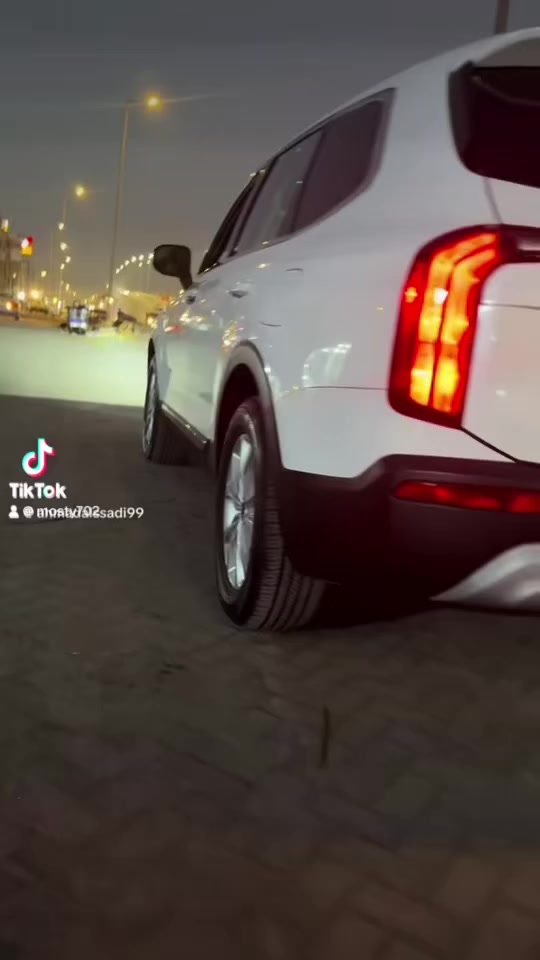 سلام عليكم زوج لايت كيا تلورايد ٢٠٢٢ اصلي مستعمل جدا نضيف مع زرع عدسات ledضمان سنه كامله بسعر (٥٠٠الف) وهذه النتيجة بالفديو 
العنوان: ديالى جديده الشط مجاور مطعم سامان السياحي 
ابو أحمد السعدي 
مصطفى ***********
