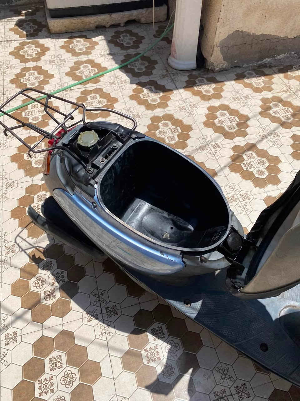 السلام عليكم منغولي ٢٠٠٣ نضيفه شغاله سلف هندر شلعه معدل اشاير كلوب امامي بك لايت كله شغال جوزه جديده سويجين مفتوحه على أيدي السعر ٦٥٠ وبيهه مجال مكان كربلاء حي القادسيه نضيفه ومامتعوبه لاستفسار ***********
