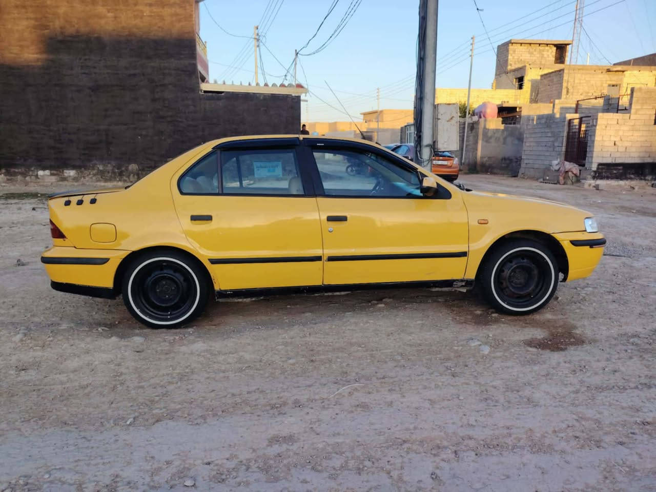 السلام عليك سمند 2010 كير مكينه خير من الله بشرط لا صرف ولا بخار تبريد نقص صونده وغاز غراضه كامله كهربائيات كامله بيهه زنون يخبل تخم تاير جديد داخل مدوشم جديد رقم دولي وسنويه جديده لغايه 31
 بيهه ضربه بلصندوك بيع فقط مكاني ديالى بعقوبة 
 السعر 28 بيهه مجال ***********
