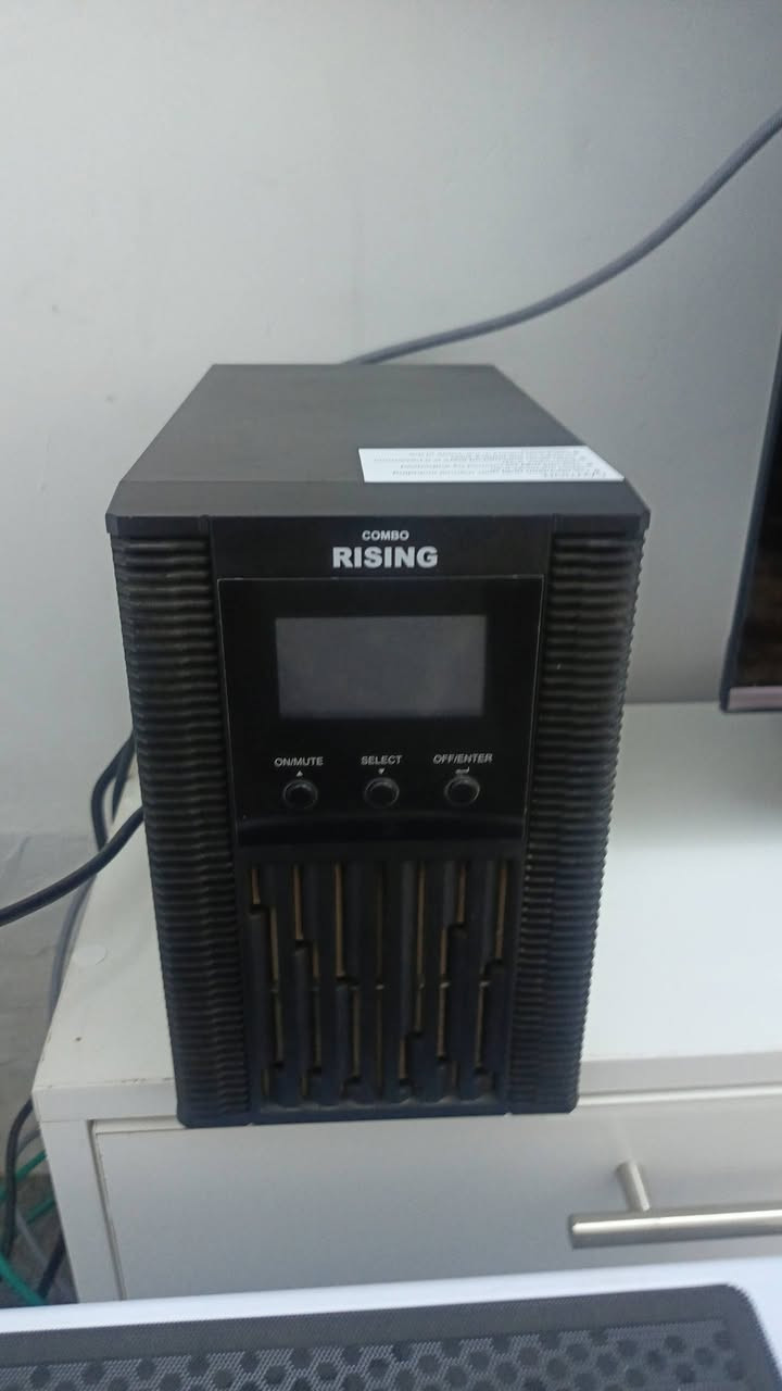 اخوان تقيم سعر للتجميعه حاليا عرضتها للبيع

الكيس 
R5 5500 
كرت الشاشة 3080 3FAN 

رامات 16

لوحة الام  gigabyte B450M 

باور سبلاي Thermalright SG850S-W 850W 80+ Gold Power Supply, White

التخزين  500G SSD +500HHD

يو بي اس اون لاين UPS 1KV Online 

والماوس وكيبورد RGP بقية الملحقات كدامكم

 تواصل خاص او واتساب ***********
