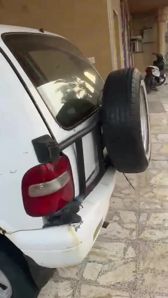 السلام عليكم كيه سبورتج موديل ٩٨ بسمي رقم بغداد دولي نكليزي سنويه جديده محرك مسكر تبريد شغال ثلج سباره كل نقس مابيه مكان بغداد الحسينيه مال المعامل سياحي قرب حيل نصر السعر ب٣٣ وبيه مجال شراي يتصل ***********
