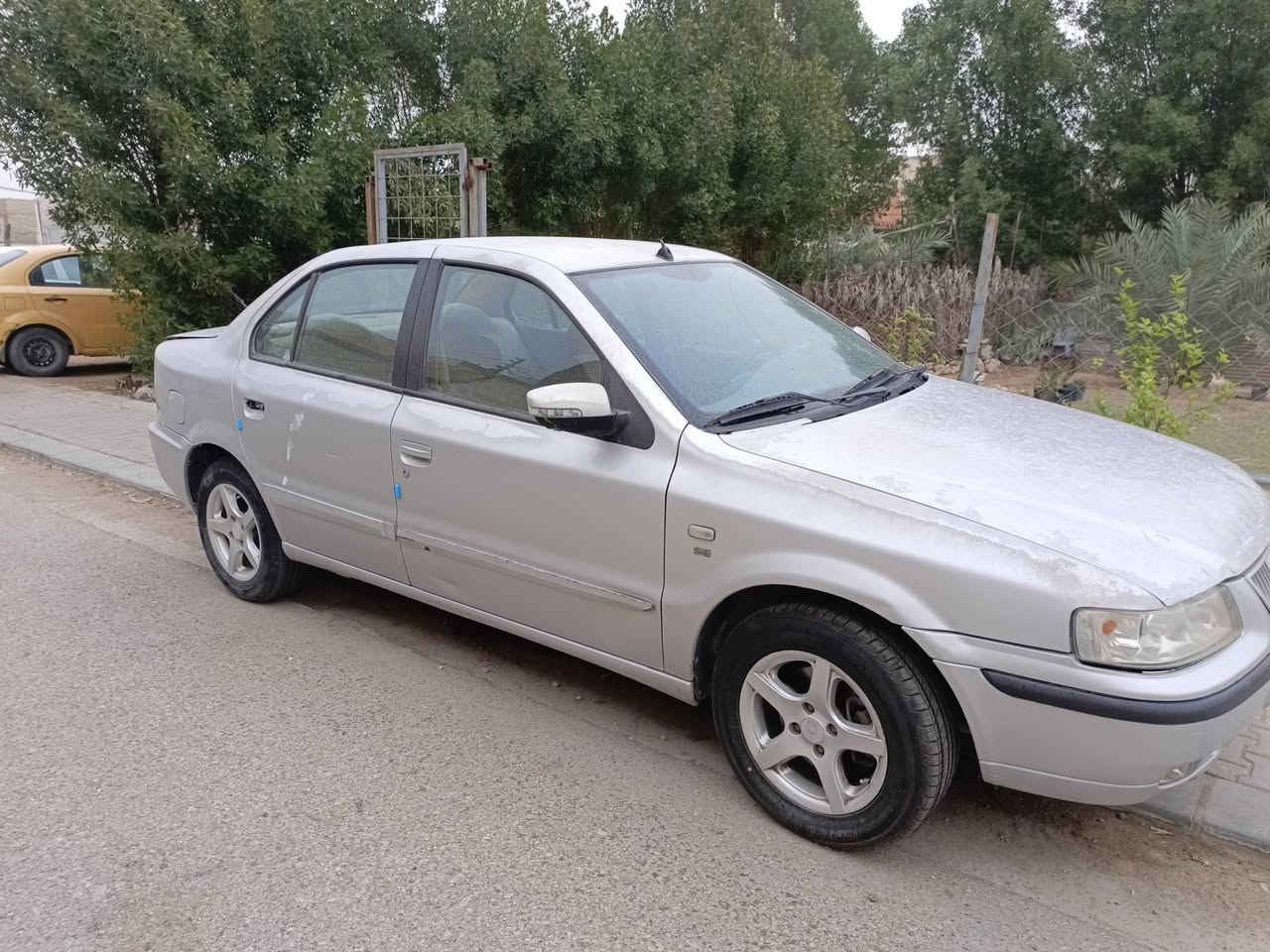 السلام عليكم
سمند سورن للبيع 
لون رصاصي 
السياره مكفوله من الصبغ والضربه 
بيه جراد 
باقي التفاصيل بالفيديو
للاستفسار ***********
