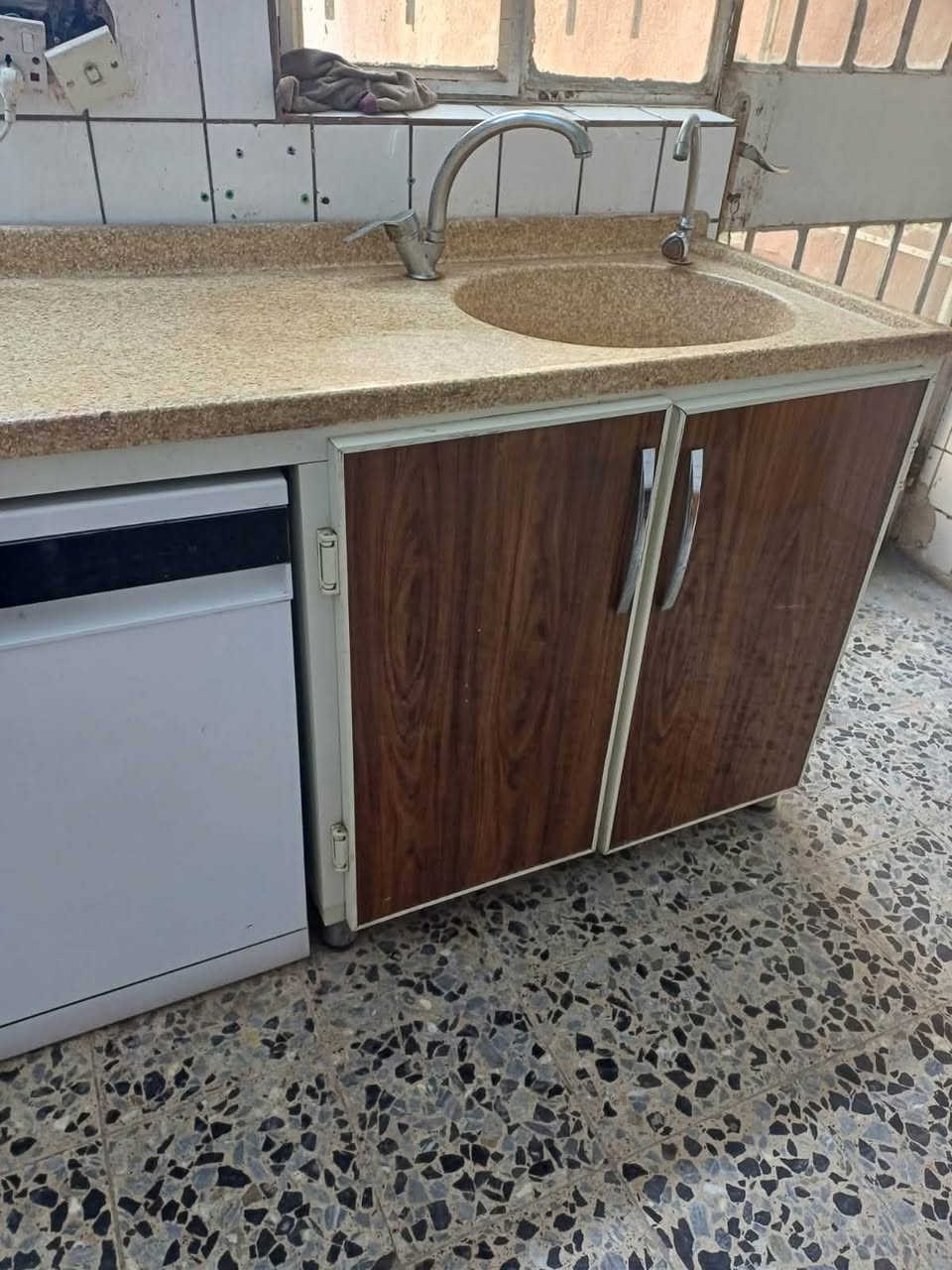 السلام عليكم
كاونترات للبيع 250


**إذا كنت صاحب هذا الإعلان وتريد حذفه لأي سبب، رجاءا أرسل رسالة إلى الدعم الفني**