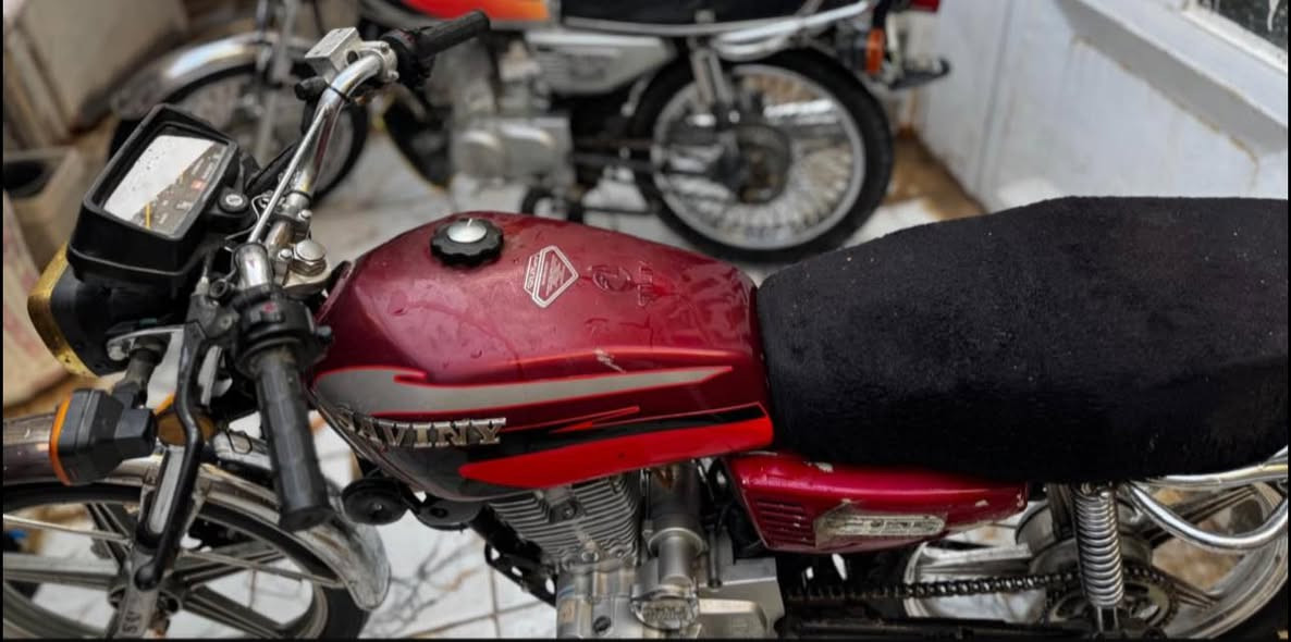 السلام عليكم دراجه سيفان خمسة كير للبيع مديل 20 وكيلهة العارضي دراجه ماعايزة خير من الله الدراجه مامفتوحه بعدهي بلادية وين ميعجبك افحص الشراي يتفضل خاص لو يتصل عليه ***********❤️
