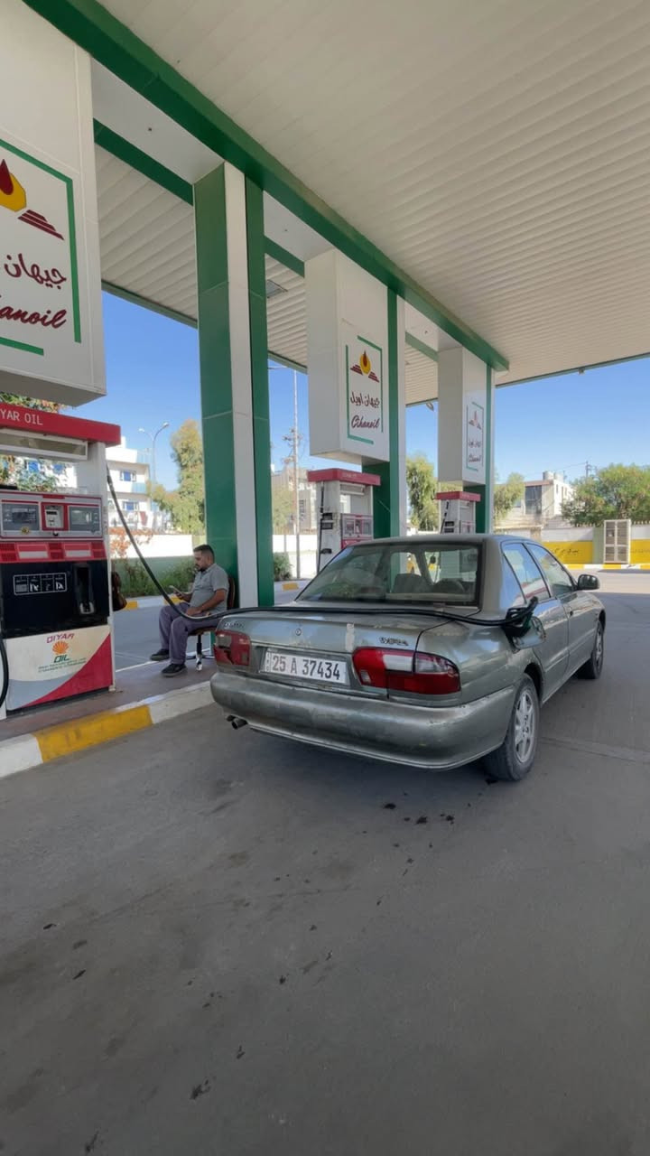 السلام عليكم بروتون للبيع موديل 2004 رقم كركوك
كير اوتماتك
 سياره كلير بس بيها السقف جارد وبيها بارد بالجنطة بدون اي ضرر او صبغ مشروع وطني جديد  
جام امامي كهربائي
بطاقه بنزين بي
سيارة شرط تحويل وغرامة وكص
تبريد شغال ثلج بس غاز 
سيارة كلش نضيف
ومبدل محرك جديد نظيف ودهن اصلي موتول 
كهربائيات كاملة 
صدر امامي مبدل جديد 
عنوان كركوك
***********
السعر ٤٤ وبيه مجال كركوك, العراق
