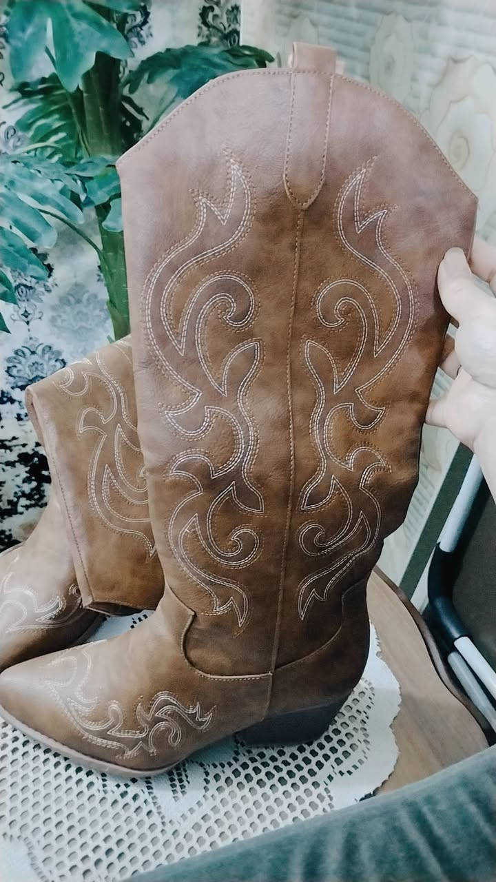 بوت طويل قياس 38 يلي يريدة دخل خاص سعرة 8 الاف شي ان


**إذا كنت صاحب هذا الإعلان وتريد حذفه لأي سبب، رجاءا أرسل رسالة إلى الدعم الفني**