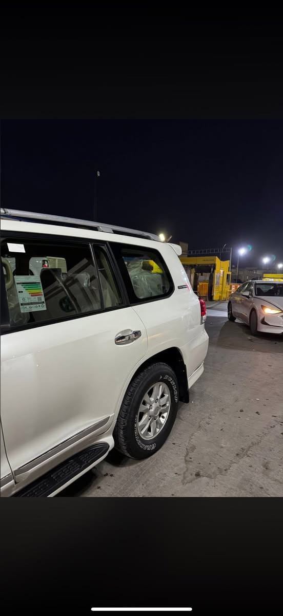 سلام عليكم 
لاندكروز 2010
فول مواصفات رقم بغداد بأسمي
مكفوله فقط بيها ثنين بوارد
293
***********
