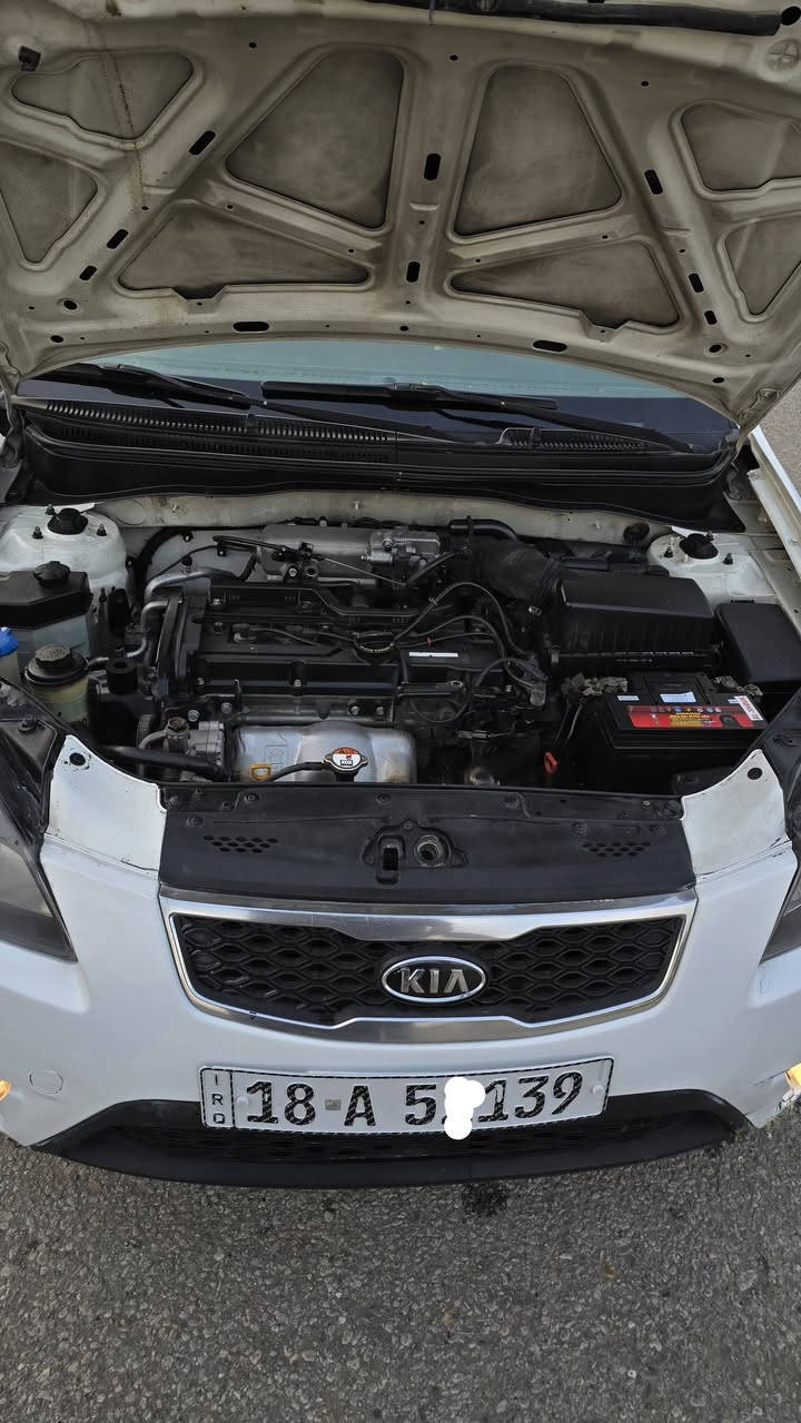 سلام عليكم كيا ريو ٢٠١٢ محرك١٦٠٠   مكاني كربلاء الحر السعر ٨٢  وبيه مجال قليل  ***********
