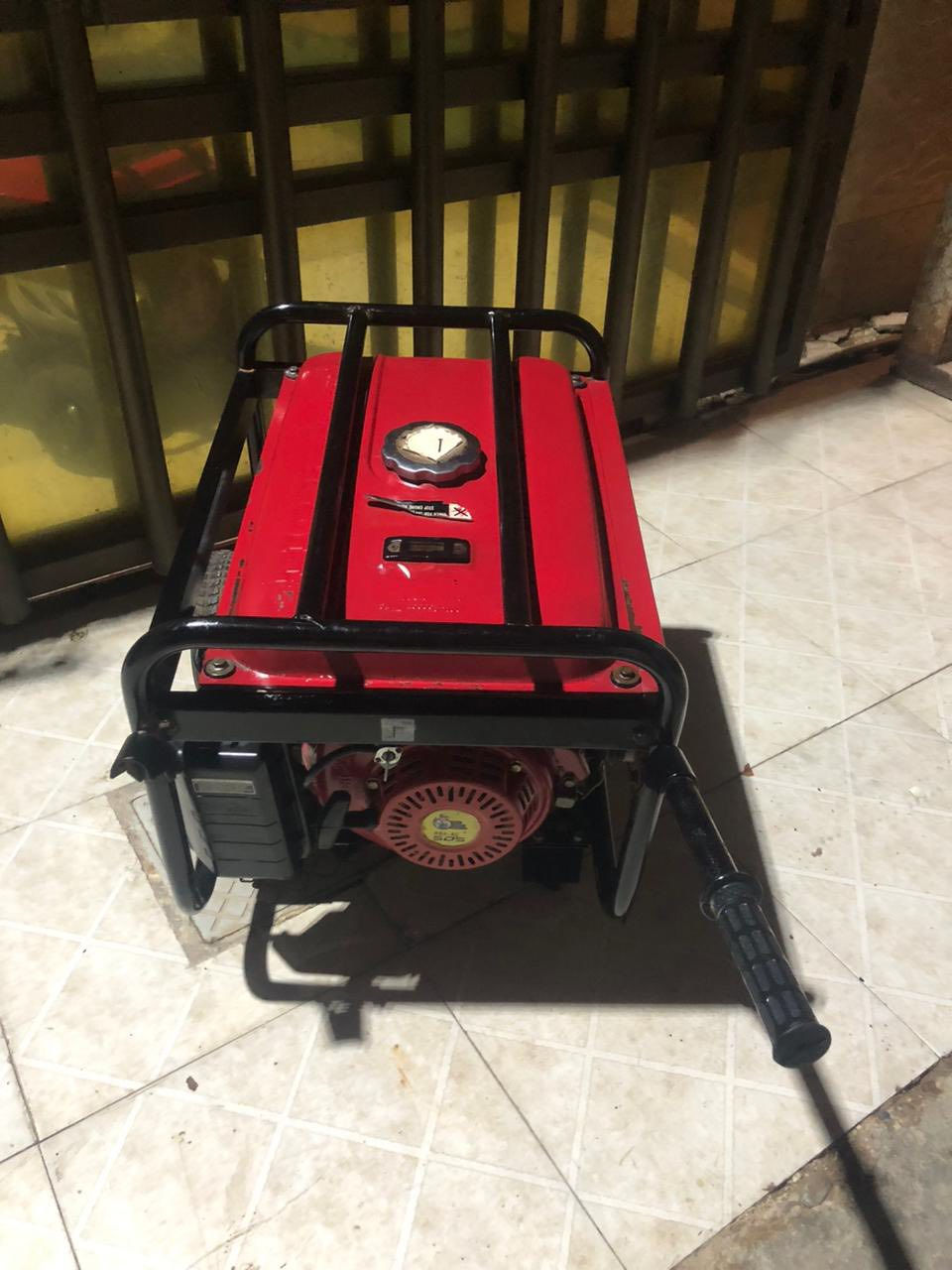 مولده تايكر 15 امبير حبل وسلف شغاله كامله ماداخله تصليح سعره 130 مكان بابل  ***********
