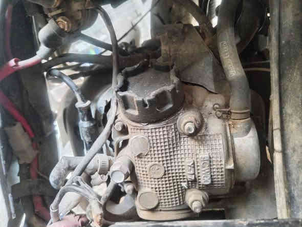 دراجه فراشه كل شي نظيف بيه كفرات جديده عوزه بس تجفيت دراجه الله شاهد نظيفه ب100 وبيه مجال مستعجل ع البيع هذا رقم واتساب ***********
