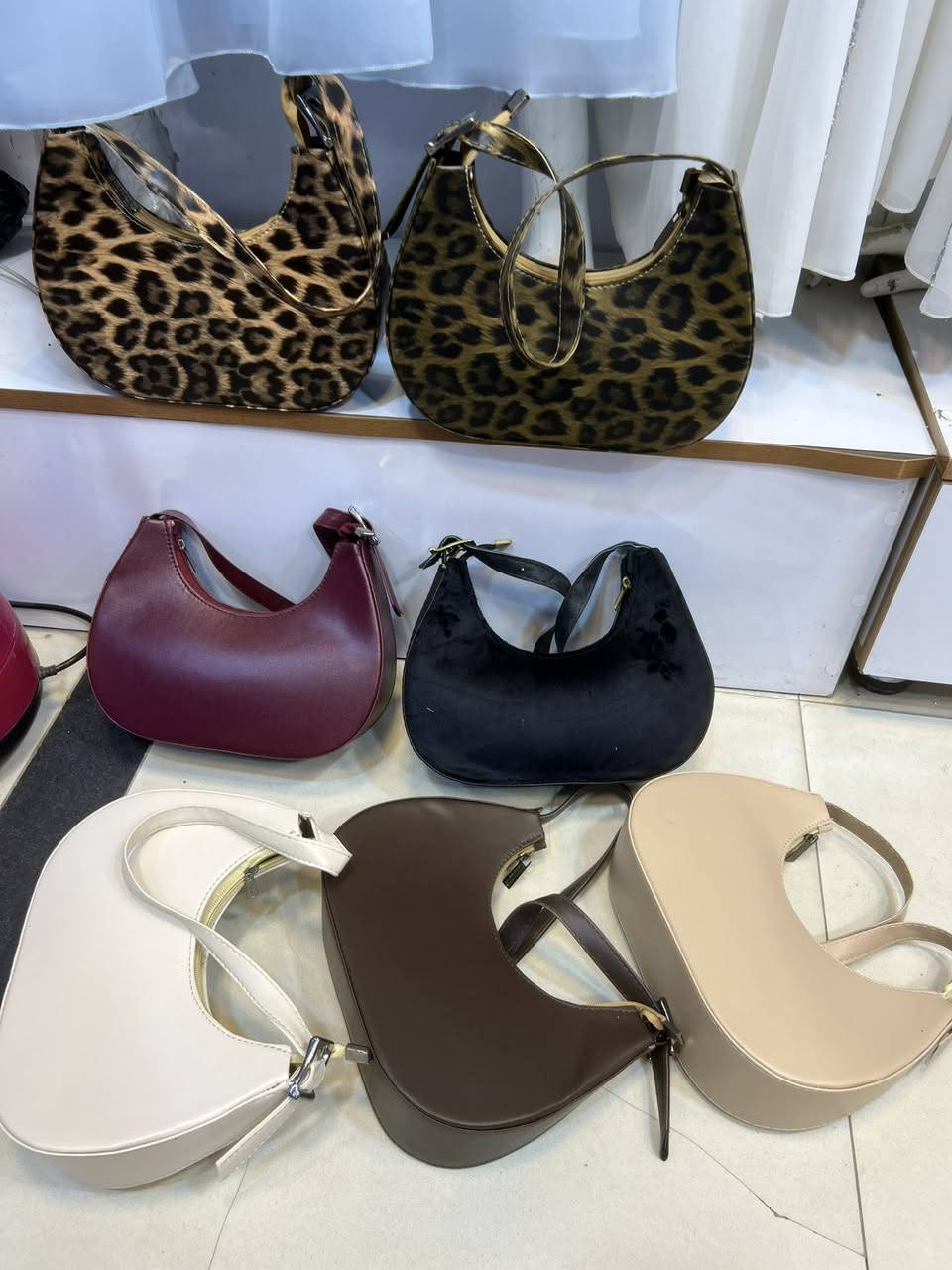 سعر القطعه 3.5 جمله فقط
للحجز وتساب ***********
