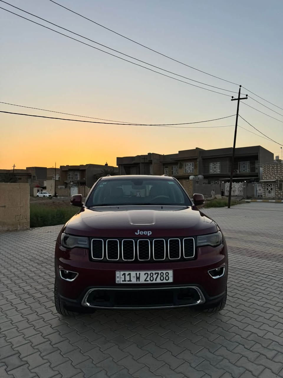 السلام عليكم jeep موديل 2017 خليجي وكاله القلم لمتد بلاس 3 شاشات ماشيه 62 الف كم بسمي تحويل مباشر بعدهة ع وضع الشركة كفاله عامه عدا صبغ واضح بالصور 
الموصفات لمتد بلاس 
3 شاشات كشن خزن 
جلد بانوراما 12 سماعه 
كشنات كهربائيه خزن سيارة كارتون كله ع الشركة ممفتوح بيهة اي شي  سعرهة 238 مكاني واسط قضاء الحي 
***********
***********
