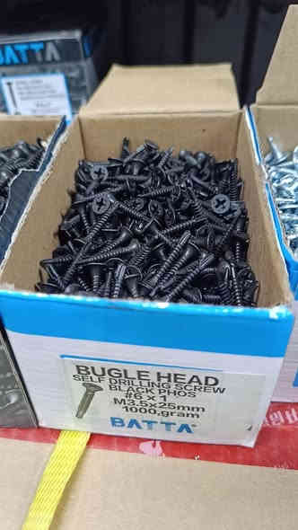 السلام عليكم يوجد الدينا برغي اسود ناعم 1 43000 
يوجد عرض خاص سعر جملة يم محل 37000برغي ناعم 1
برغي ناعم  برينة 1👑45000 الف وبرغي أصفر 6×50 43000الف  برغي كوشة كل قياسات 45000الف 
برغي نجمة 🌟 3انج و4انج و 5انج و6انج 45000الف 
برغي لقمة جينكو كل قياسات 45000
برغي مسح كل قياسات 45000
يوجد لدينا يدات كيلون  7انج ثقلية سعر مناسب جدا 
 الف كيلون كامل 7انج ثقلية سعر مناسب جدا 
يوجد لدينا فيتة دراجة اولى سعر مناسب 
يوجد لدينا سليكون كل انواع 
يوجد لدينا اكرك ماستك بسعر مناسب جدا 
توصيل مجاني كافة العراق الحبيب
العنوان الشورجة عكد جام . محل ياسر العبيدي 🦁
رقم *********** و***********@#
