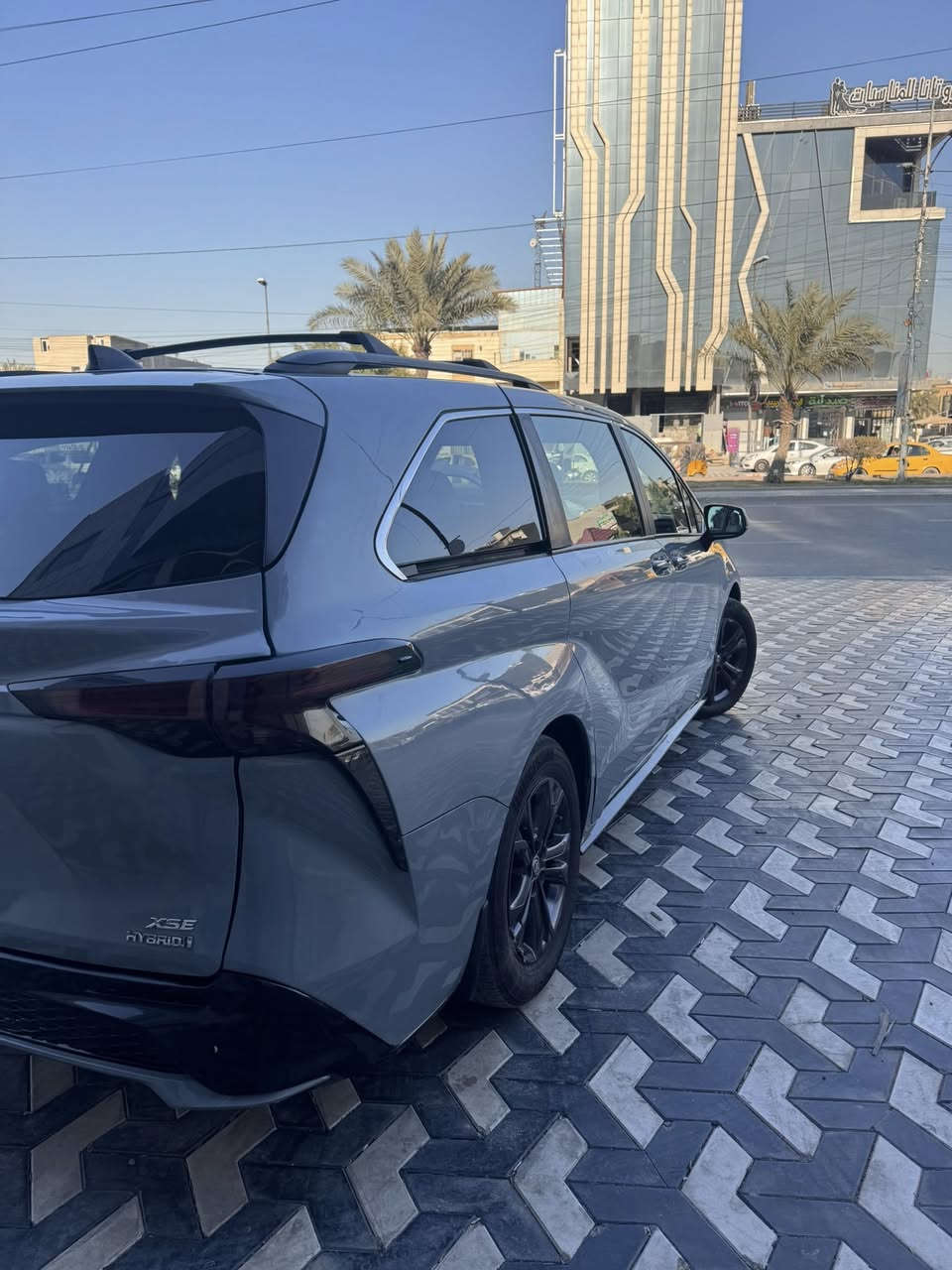 بسم الله الرحمن الرحيم
تويوتا سينا 2024 xse هايبرد 
مواصفات الxse معروفة تجي فول مواصفات
حادث جاملغ خلفي موضح بلصور 
السعر 325$
للأستفسار
***********
مكاني بغداد
