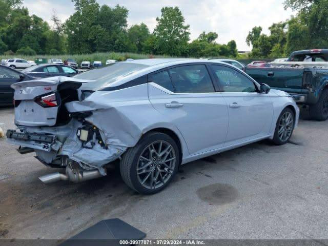 السلام عليكم شباب
نيسان التيما للبيع موديل 2023 فول 1/1 مكانهة بعقوبة رايدهة 170بيهة مجال بسيط 
0771257720


**إذا كنت صاحب هذا الإعلان وتريد حذفه لأي سبب، رجاءا أرسل رسالة إلى الدعم الفني**