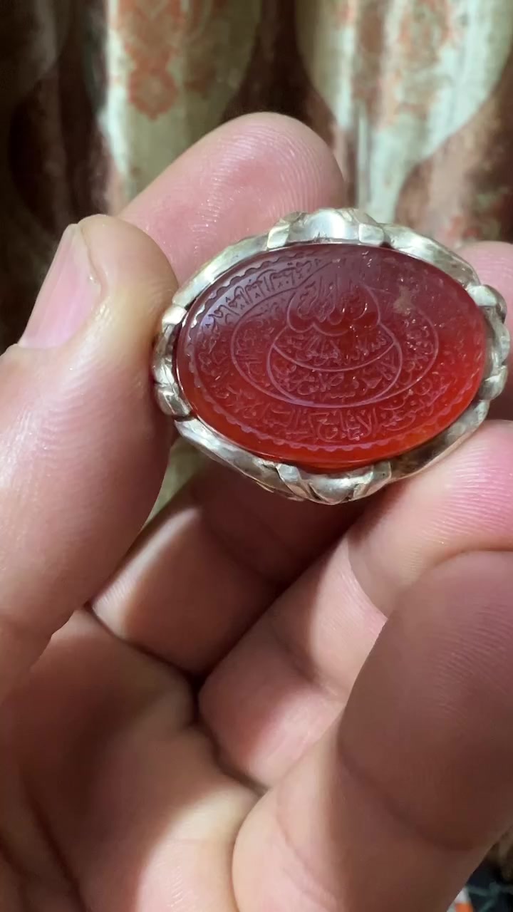 خاتم من يماني احمر كرزي صياغه ثقيله صياغه حماده مخطوط عليه ايه كرسي كامله
سعره 125 الف


**إذا كنت صاحب هذا الإعلان وتريد حذفه لأي سبب، رجاءا أرسل رسالة إلى الدعم الفني**