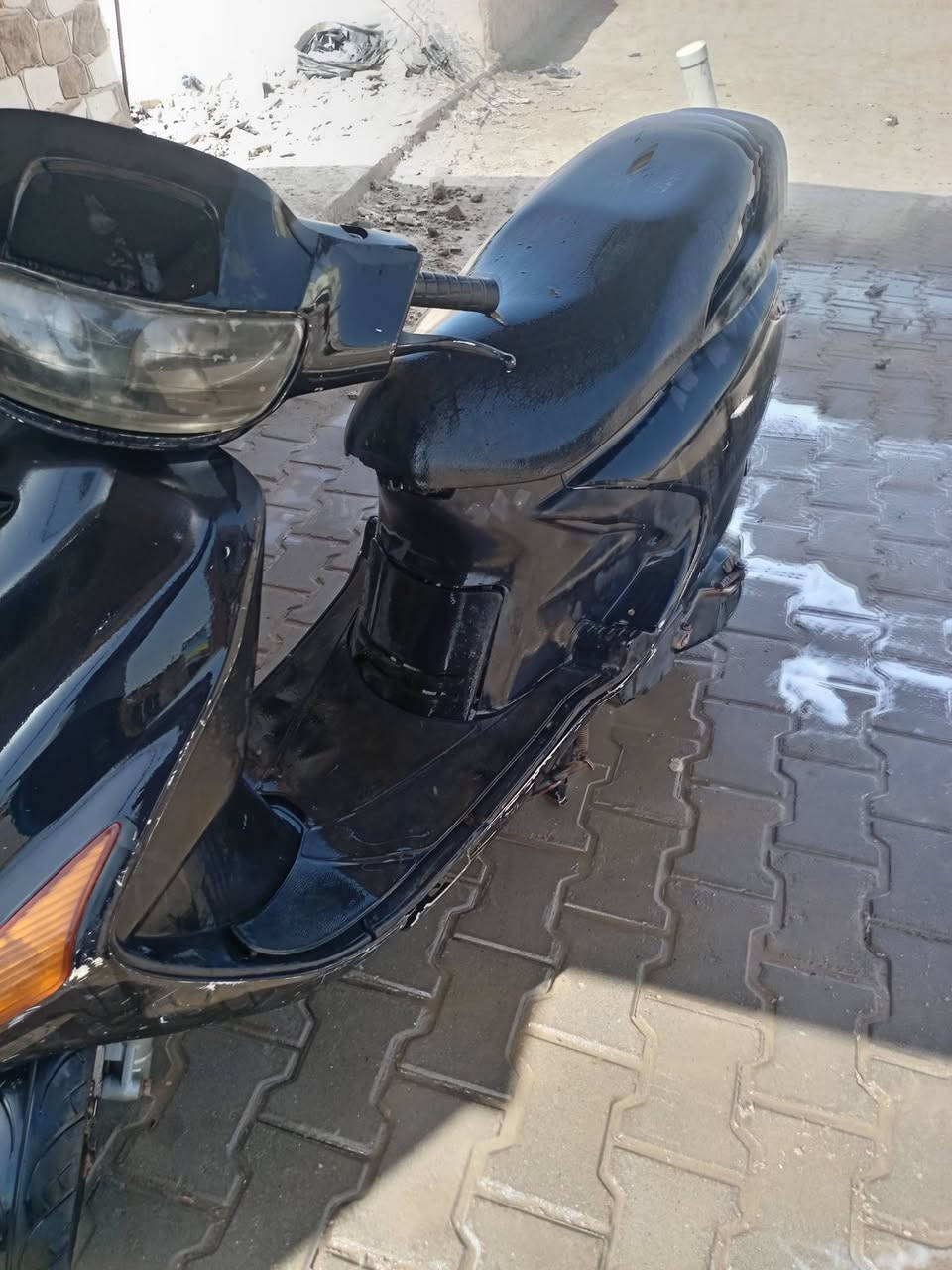 السلام عليكم 
للبيع دراجة فراشه فحل مكينه تجفيت كامل كامله من كلشي كهربائيات كامله ما عد الاشاير الوايرات مكطمه وعوزه باتري فقط دراجه جاهزه شغل وطلع المكان الديوانية حي العسكري قرب جامع زين العابدين 
***********
السعر خاص.؟
