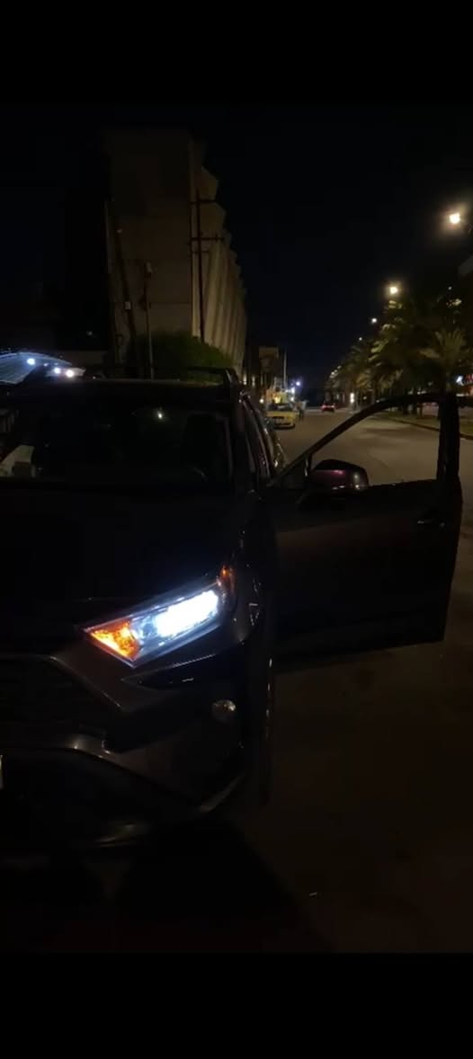 السلام عليكم
راف فور RAV4 للبيع او المراوس بأقل 
الفئة XLE Premium
موديل ٢٠٢٠
اللون رصاصي
بسمي تحويل ثاني يوم رقم بغداد الجديد
المواصفات
١. فتحة سقف سلايت روف
٢. تو ويل
٣. وضعيات قيادة متعددة
٤. جنطة كهرباء
٥. رادار امامي
٥. رادار جانبي
٦. تحديد مسار
٧. قيادة ذاتية
٨. اوتو هولد
٩. سايد بريك بصمة
١٠. محرك بانزين ٤ سلندر ٢٥٠٠
١١. لايتات زنون بلاد
١٢. لايت العالي اوتو
١٣. تسخين ماء الماسحات
١٥. نظام اقتصاد الوقود
١٦. نظام اطفاء المحرك اثناء التوقف
بجم كبس مملعوب بي سياره جديده 
السيارة ماشية 32الف قابل لزياده
وارد امريكي حادثه جنطة تبديل نفس اللون وجاملغات الخلفيه صبغ
صور الحادث مرفقة 
بغداد 
للاستفسار الاتصال على الارقام
***********
***********

