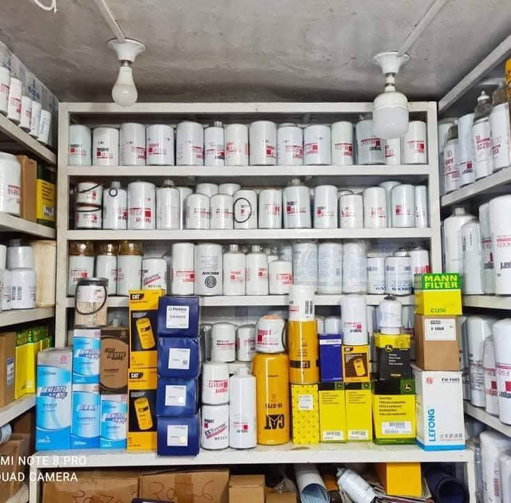 تتوفر الدينا جميع أنواع الفلاتر دهن + الهادروليك والشوت الجميع أنواع المعدات الثقيلة  
-  شفل - كريدر - بلدوزر - حفار - جي سي بي - 🏗️ رافعة شوكية 
الأستفسار الأتصال—  *********** 
وقت الدوام من 🕖من ساعه ثامنه صباحآ إلى ساعة ⏰ الخامسة عصراً 
اتصل نصل
