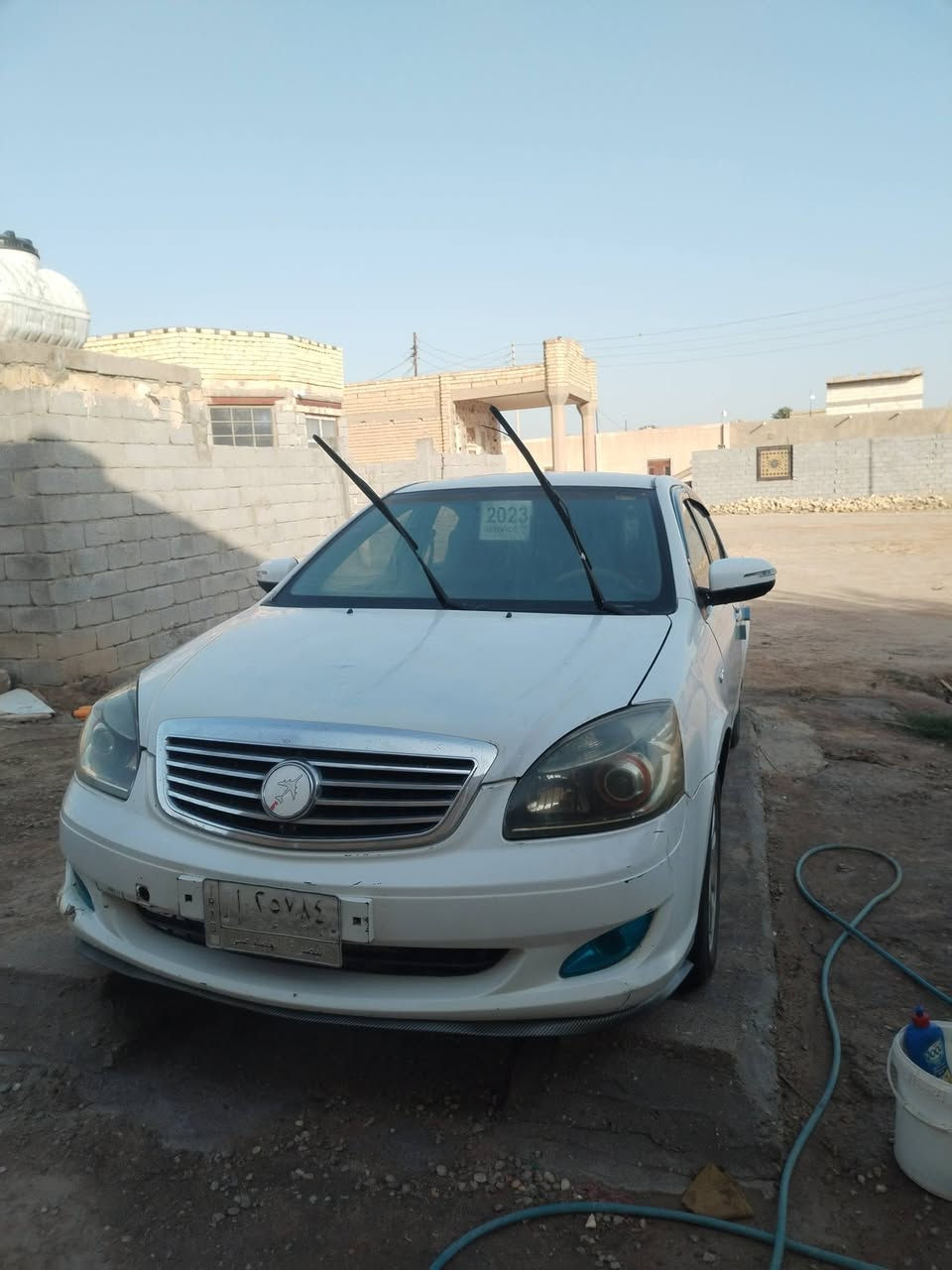 للبيع... 
جيلي موبل 
رقم بصره خصوصي 
السعر 52
***********
