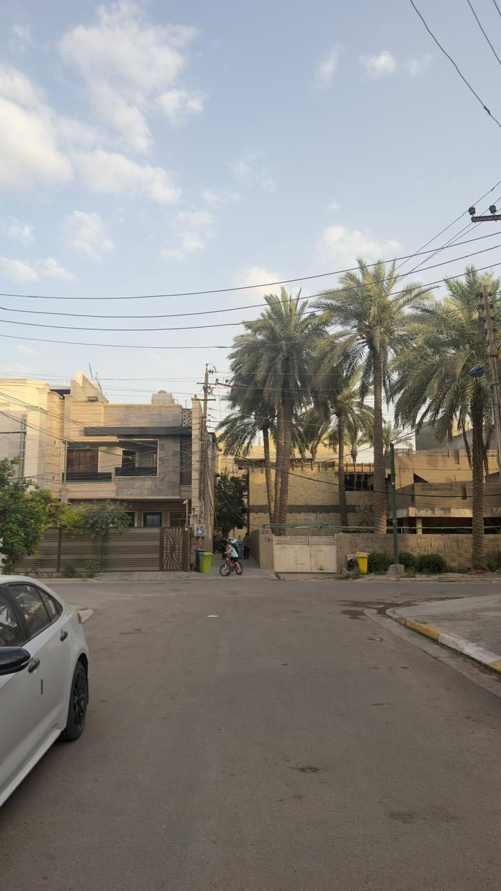 بيت 60م للايجار مؤثث بلكامل بلاقتصادين يحتوي على 3غرف نوم بمليون قفل قفل
للاسـتفسـار الاتـصال علـى الارقـام التـاليه  او زيـاره مكـتب عبدالله الرفيـعي السيـديه_شارع الضـباط_ مقابل مجـمع لحـوم جويـلي 

#مكتب-عبدالله-الرفيعي

***********

‏‭0770 010 5930‬

‏‭+964 770 712 2380‬

━━━━━━━━━━━━━━━

#بيت #عقارات #منزل #بيع #وساطة_عقارية

#شركة #سيدية #بغداد #عراق

#عقارات_السيدية

#عقارات_الكرخ #ايجار_تجاري

#بنايات_سكنية

#عقارات_القادسية #عقارات_اليرموك #عقارات_المنصور

#عقارات_الحارثية #عقارات_الكاظمية #عقارات_الاعظمية

#عقارات_العطيفية #عقارات_حي_الجامعة
