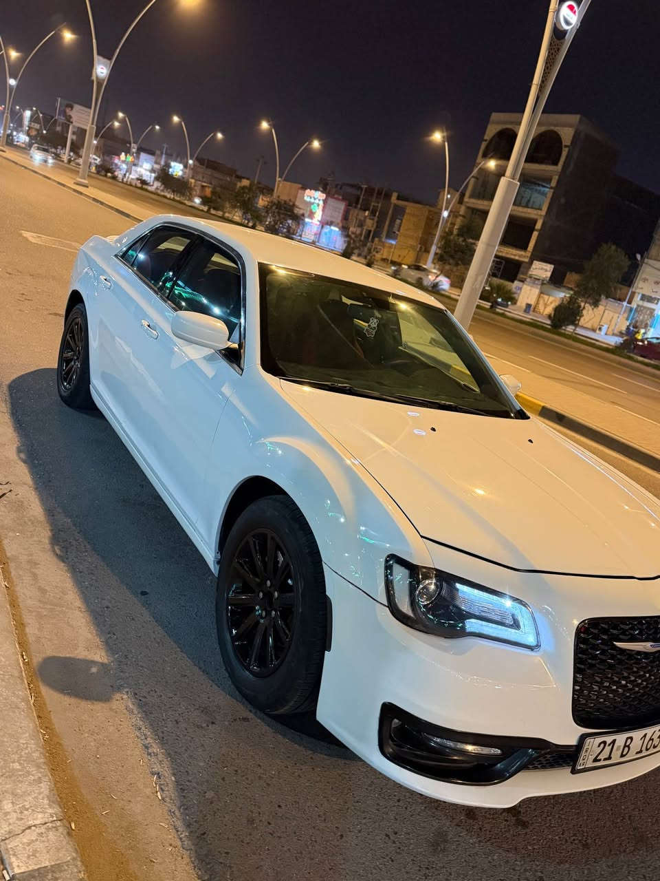 سلام عليكم اوباما مديل 2012سياره جديده كارتون كير مكينه حداديه تبريد جاهزه سياره من كلشي ربع ما تصرف عليه رقم الجديد ستوه مجدده سياره كفاله عامه وارد امريكي بيه فقط لبيبان مال جهه سايق مصبوغه والباب خلف الصدر هم بيه صبغ قليل كلش ولباقي كفاله مكان سياره بصره  القبله حي المهندسين  السعر 155 وبيه مجال قليل رقمي *********** البصرة, العراق
