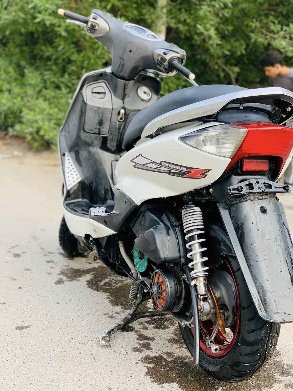 سلام عليكم سكنز نثيه للبيع الدراجه كدام عينك المكينه 58 البلادي ونص كلها كدام عينك السعر خاص مكاني بغداد بياع حي الرساله ***********
