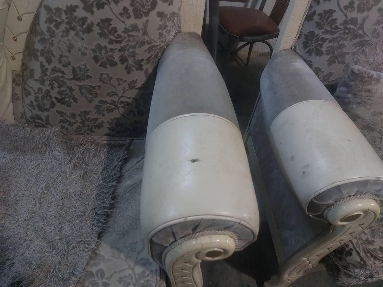 لەتەکیە ***********
