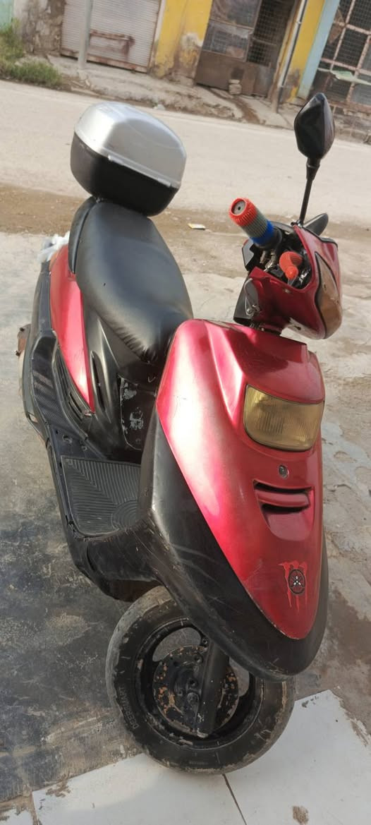 السلام عليكم للبيع فراشة فضائي دراجة حلوه ونظيفة ب٣٥٠ وبيها مجال ***********
