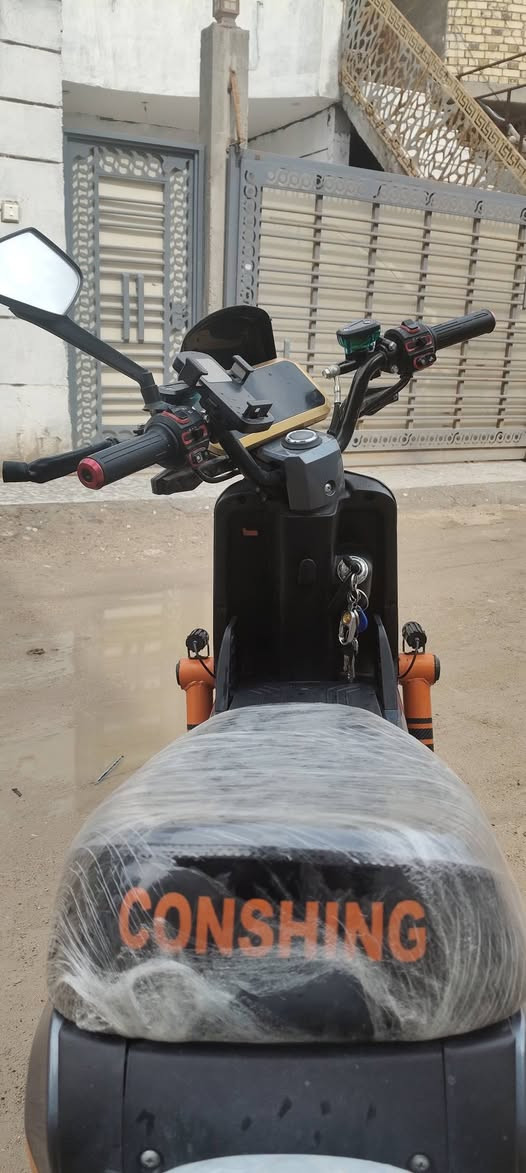 إكس 900 للبيع بصره الصالحيه ( شط العرب ) السعر 525 الف دراجه جديده  بمعنى الكلمه وتجي وتشوف بعينك نقصها فقط يدة بريك امامي سعرها 5 آلاف للتواصل *********** اتصال + واتساب
