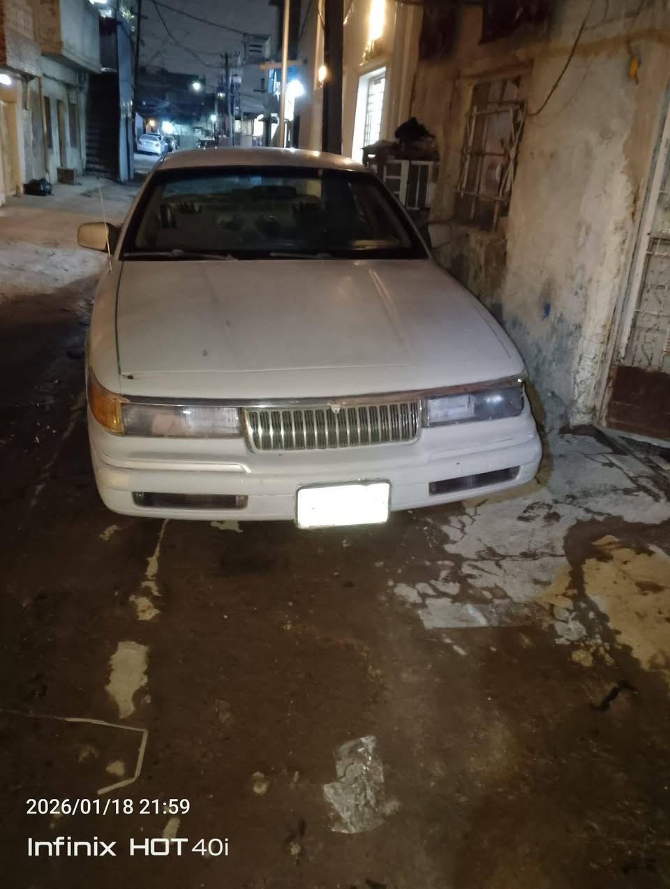 سياره فورد ماركيز موديل 1992 رقم ديالى صاحبه بل امين يريد تحويل محرك 8سلندر ما بيه صرف بانزين حاله حال السمند كير ومحرك خير من الله ترايك بصره دواخله نضيفه جدا سياره خير من الله السعر 30 العنوان بغداد الجديدة رقم الهاتف ***********
