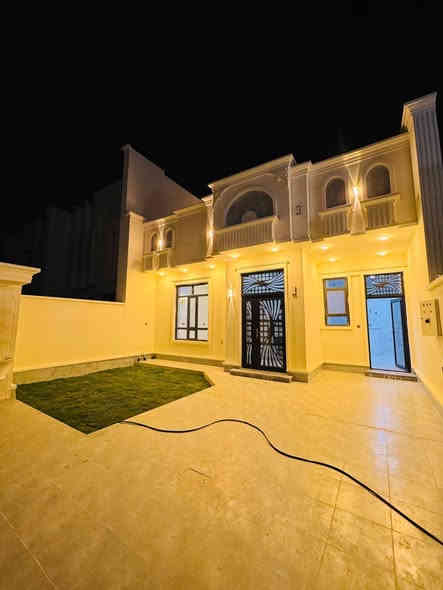 🏡 دار للبيع – الرمادي / شارع 40 خلف ماركت القيصر 

🔹 يتكون الدار من طابق ونصف 
•  غرفة نوم عدد 3 
• استقبال
• مطبخ حار وبارد 
• حمامات داخلية خارجية 
• كراج +حديقه
علماً  البيت صفر غير مسكون 

✅  بناء حجر  سنة البناء 2025

✅ الخدمات متوفره ماء كهرباء تبليط مولد وطنيه 
• شارع 8 متر تبليط 

📏 المساحة الكلية: 250 متر 

🔖 جنس العقار: طابو زراعي 

💰 #السعر  160  مليون – قابل للتفاوض.

ـــــــــــــــــــــــــــــــــــــــــــــــــــــ

للمزيد من التفاصيل يمكنكم زيارة مكتبنا 

مكتب سنتر 40 للعقار 
   في  الرمادي  شارع 40  مقابل ماركت القيصر 

او الاتصال على الارقام التالية  

 ***********   فراس  
 ***********   أبو جود 
 ***********   أحمد 
 

نستقبل من حضراتكم كافة العروض العقارية 

رضاكم أهم أهدافنا
