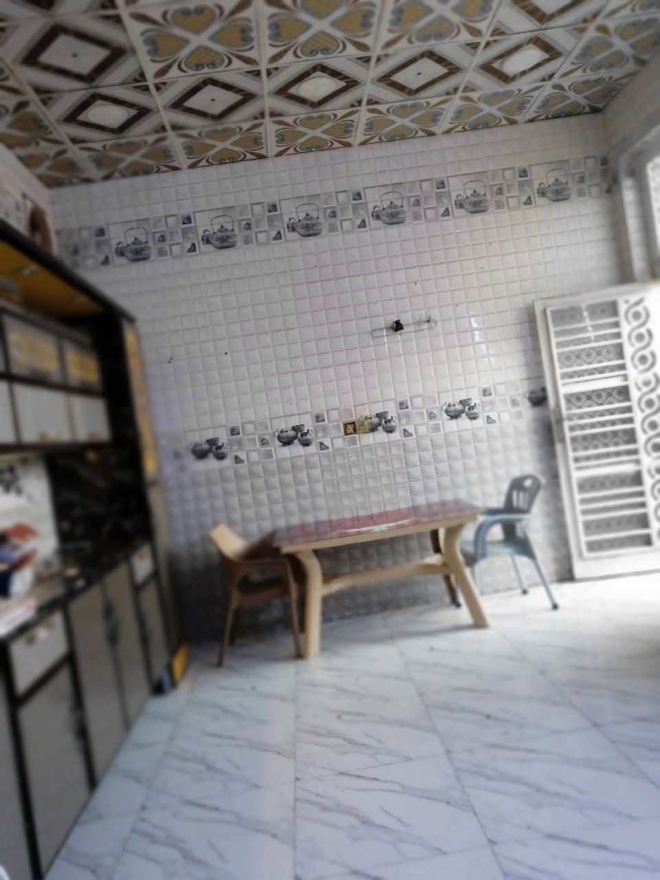 بيت للبيع – الديوانية / حي الشرطة خلف الأكاديمية

🔹 المواصفات:

المساحة: 200 متر

البيت طابو صرف 

بناء حديث جديد من الداخل و الخارج فقط بدون لبخ

يحتوي على:
• غرفتين نوم
• صالة واسعة
• مطبخ + برّاني
• صحيات داخلية وخارجية

الطابق الثاني: صالة + سطحين يمكن بناء غرفتين إضافيتين

ممرات للتهوية  2 + مدخل منفصل + طارمة واسعة

🔹 الخدمات:

شارع تبليط مع رصيف

ماء + مجاري + كهرباء وطنية

💵 السعر: 185 – وبيه مجال قابل للتفاوض 
✨ البيت جاهز للسكن وموقعه مميز خلف الأكاديمية.

📞 للاستفسار والاتصال: [*********** ] 

ملاحضة الماسنجر محذوف فقط اتصل على الرقم 

---
