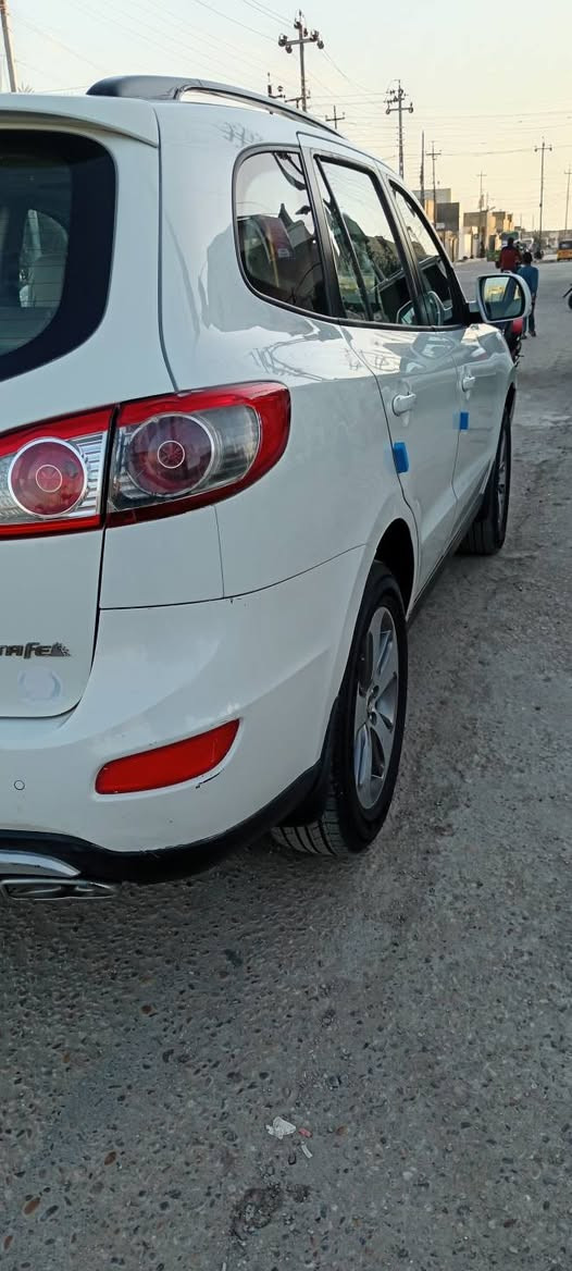 سلام عليكم سنتافي للبيع رقم بصره موديل 2012 خليجي فول عده البصمه سيارة مكفوله عده هاذ البل سونار فتحه 7راكب 3 قطع تبريد سيارة جاهزه من كلشي مكينه 4 مكفوله كير مكفول تخم تاير حداده جاهزه للخير سنويه 27 مكان سيارة ميسان المجر الكبير سعر / 140 وبيها مجال / ***********
