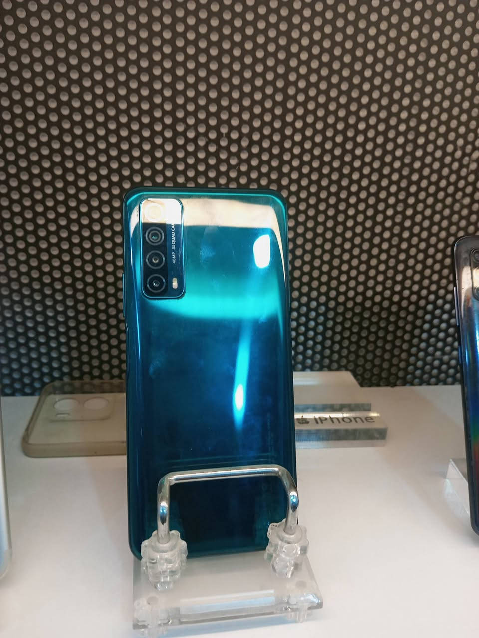 السلام عليكم 
اجهزة مستعملة للبيع باسعار مناسبة
المكان القاسم حي العسكري 
للاستفسار خاص او ***********
