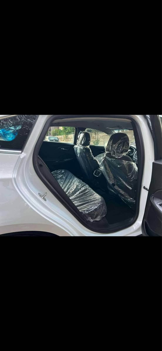 شوفرليت ماليبو
موديل 2023
مواصفات Lt
رقم أربيل الجديد
هزة جديده
سنويه ممنتهيه..... 
 مكينه ١٥٠٠ توربو.. قطعتين تبريد... كشن سائق كهربائي.. شاشه جبيره.... كامره دواره
كشنات مخملي.... كشنات تدفئه... اوتو ستوب... كروز سرعه... تحديد مسار... قياده اليه.... رادارات.... تحكم استيرن... داتا شوب
سياره بدون دواخل... ايرباكات استيرن
بجم كبس... صندوق كبس....
بيها ٤قطع صبغ مع السقف
ابيعها عام.......

سياره موجوده باربيل عينكاوة
شرط تحويل او وكاله

صور حادث مرفق ويا صور 

السعر 129 وبيها مجال

*********** أربيل, العراق
