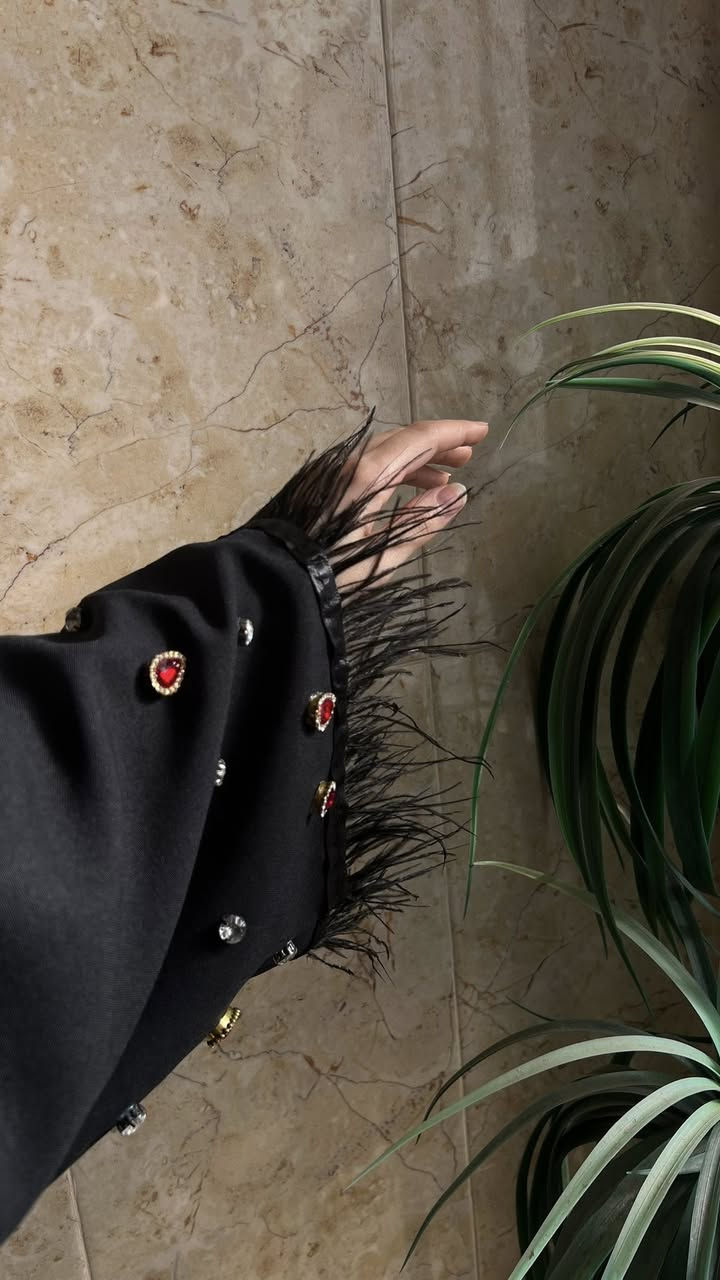 عيني عندي هاي العبايه للبيع هيه وشالها ب35 طول 158 وزن لل60


**إذا كنت صاحب هذا الإعلان وتريد حذفه لأي سبب، رجاءا أرسل رسالة إلى الدعم الفني**