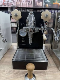 مارا اكس • ليليت • ايطالي