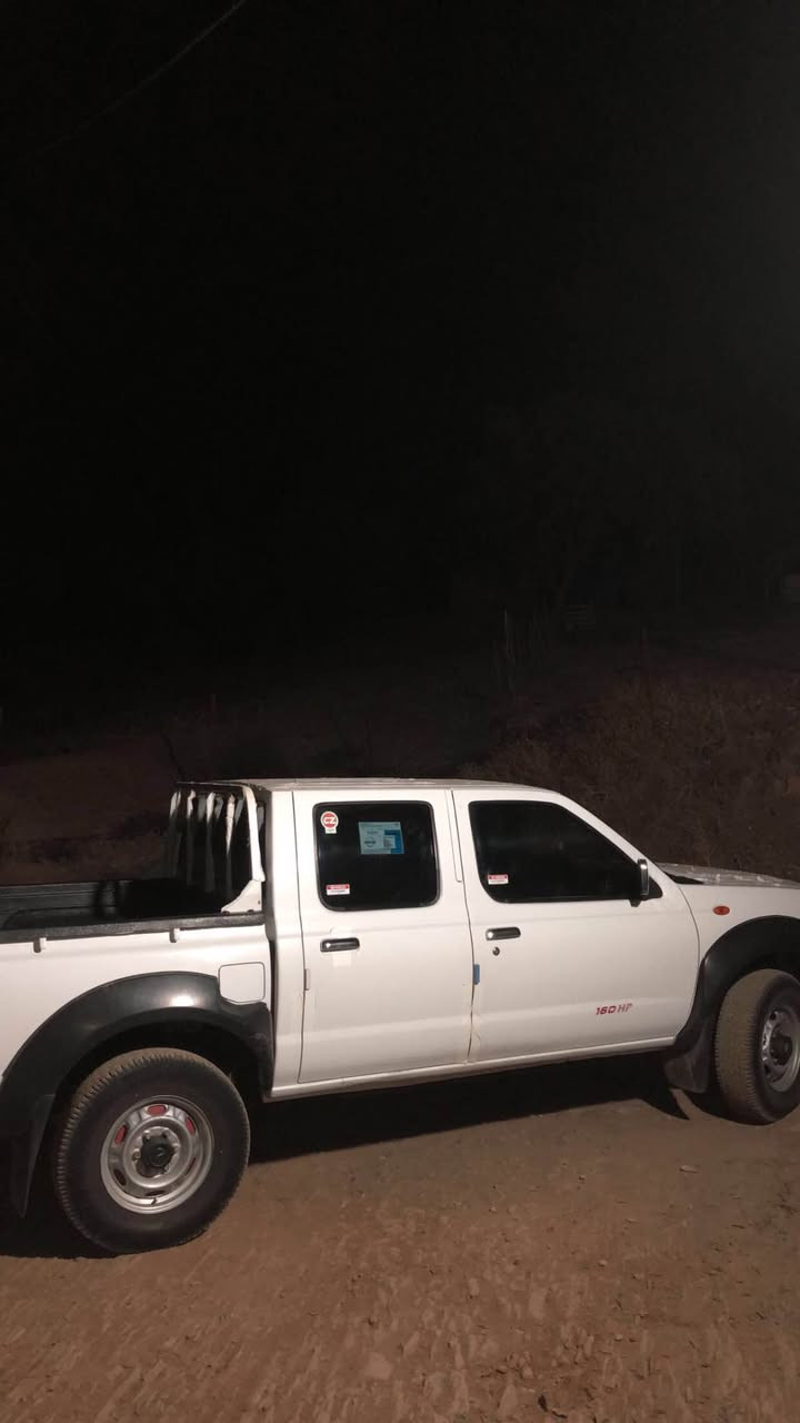 نیسان پیکاب 2012دەعامی ناڤارا سەیارەکە بێ بۆیاغە ٣ جێی بچوکی سارد و کارتی هەیە گێر و مەکینە بەشەرت رەقەم و سەنەوی بەسەر چوە ساحێب سەنەوی مردوە بەلام مالی مەدەنی پارەی هیچ کەسی تیانەبێت مندالەکانی ببن 18سال دەتوانی بە ناو کەی بەشەرتی هەموو کوردستان لە مرور کێشەی نەبێت تا ئەو کاتی بەناو دەکرێت ***********واتساپ سوران, أربيل
