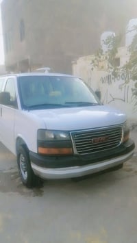 سفانه للبيع 2004 تخم تاير حداديه جديده مكينه وكير تبريد ضفيره جديده لل...