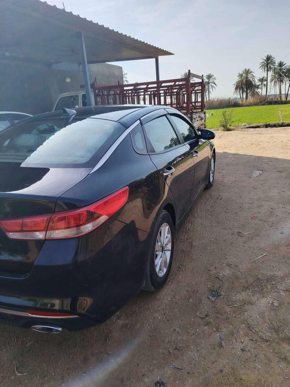 سلام عليكم اوبتما للبيع مديل 2017 مكينه 2400 مكفوله السياره بيه جاملغ امامي بدون داخل فقط وبيه ملاحظات بسيطه ماشر عليها رقم أربيل تريد تحويل تريد وكاله سياره جديده ماشيه ١٠٩ السعر ١١٧ وبيها مجال للاستفسار *********** مكان السياره كوفه
